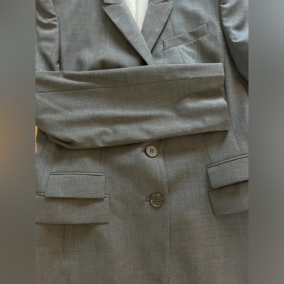 Women’s Boss by Hugo Boss charcoal gray wool blend Juicy 3 blazer - size 8 - Picture 4 of 8